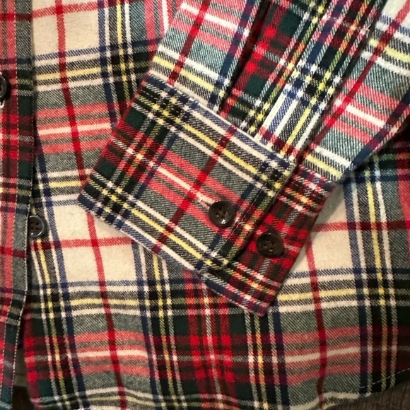 L.L.Bean Cream Red Black Green Slightly Fitted Flannel Shirt - Picture 8 of 9